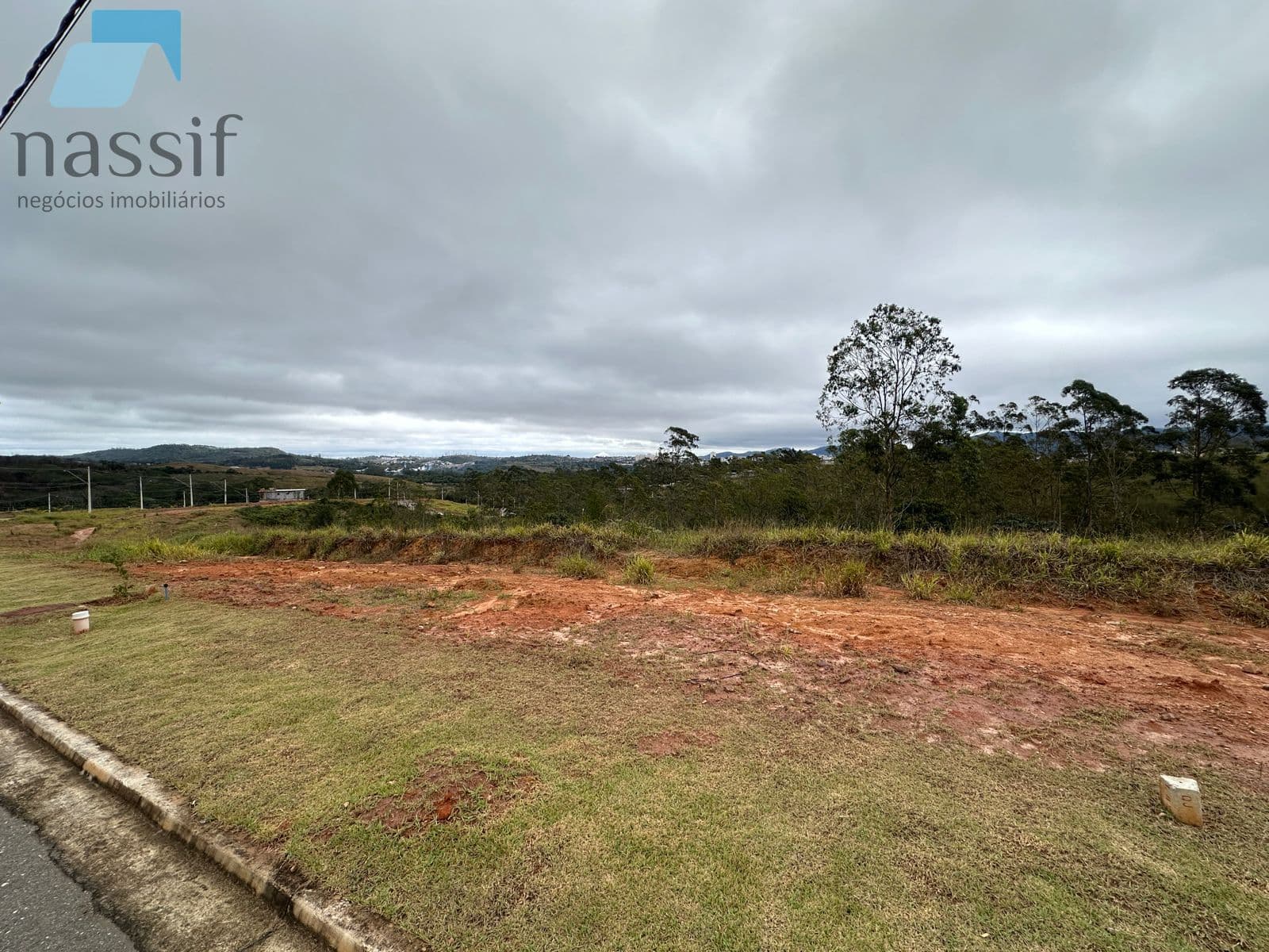 Terreno à venda no Condomínio Mosaico Horizontes