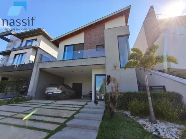 Casa à venda no condomínio Bella Città