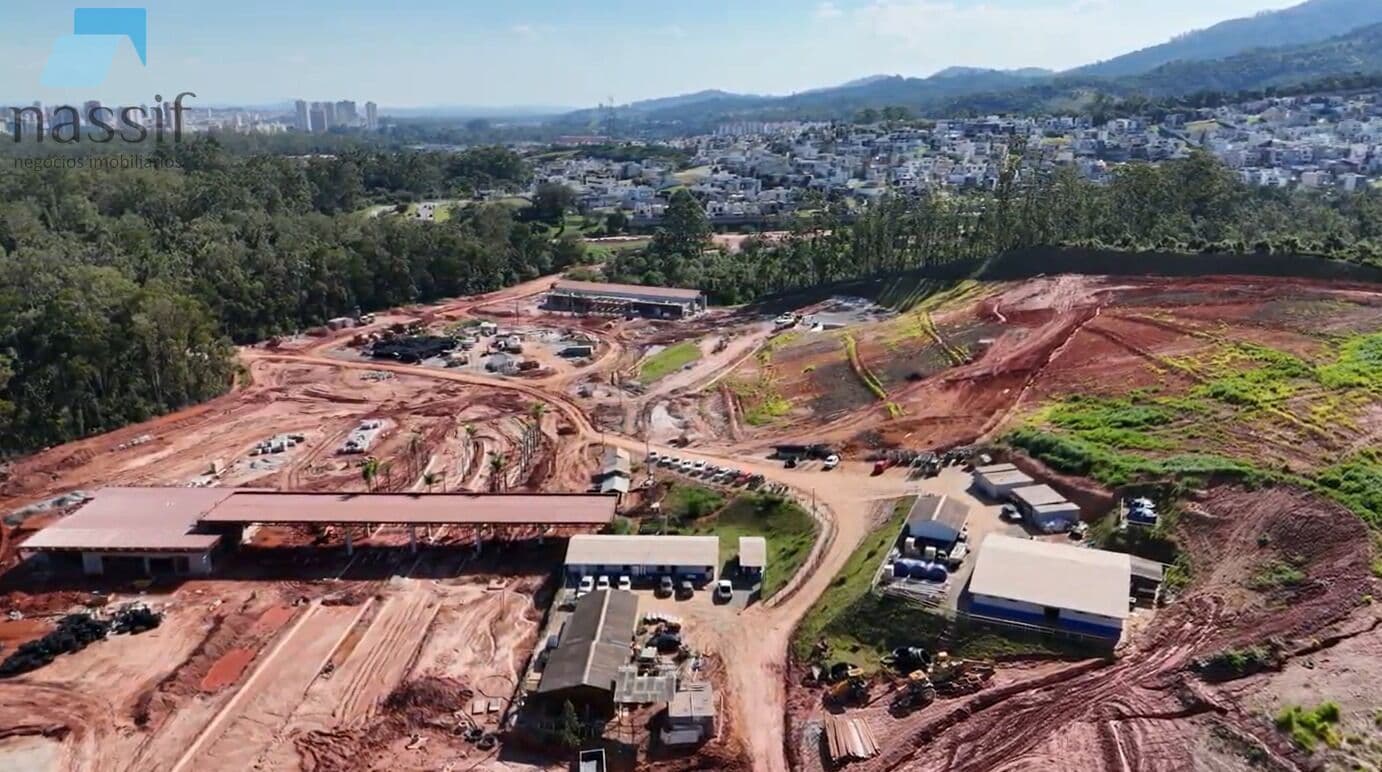 Terreno à venda no Condomínio Fazenda Itapety