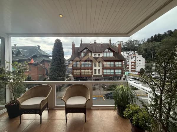 Apartamento Charmoso e Elegante no Centro de Gramado