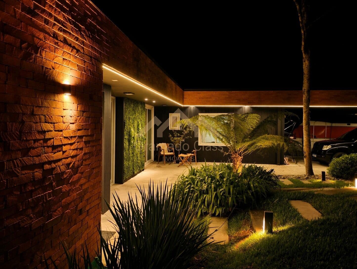 Ótima casa de 4 Suítes no empreendimento O Bosque
