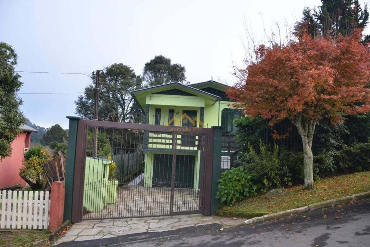 Casa 3 Dormitórios, podendo ser comercial