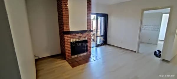 Apartamento a poucos metros o centro da cidade.