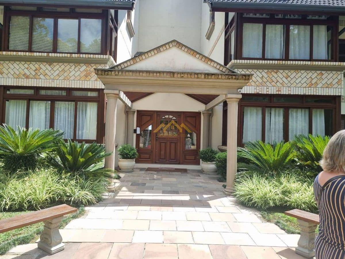 Apartamento com 2 dormitórios no Bavária em Gramado