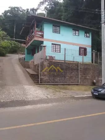 Casa de três alugueis na DUTRA