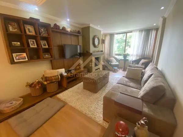 Ótimo apartamento de 2 dormitório, Sendo 1 Suíte - Mobiliado no Centro de Gramado