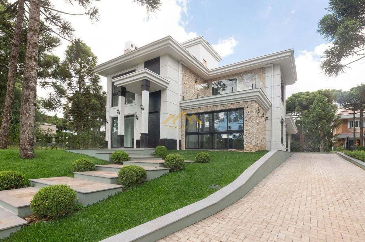 Casa Alto Padrão em Condomínio Fechado