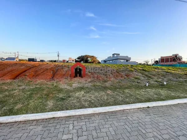 Terreno diferenciado à venda no Green Parque Jardim em Viamão/RS