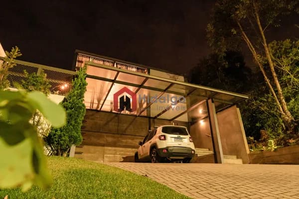 CASA COM CONCEITO INDUSTRIAL À VENDA NO CONDOMÍNIO BUENA VISTA!