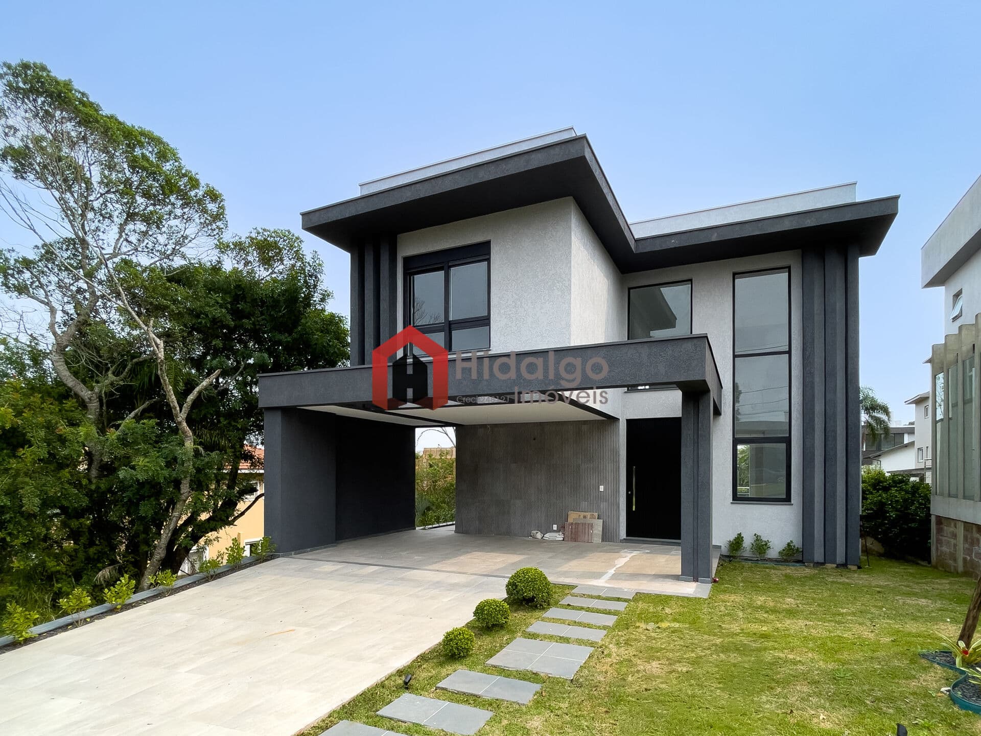 CASA COM 04 SUÍTES À VENDA NO BUENA VISTA!