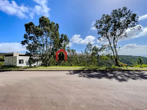 Terreno à venda no EcoVillage Urban Resort em Viamão/RS.