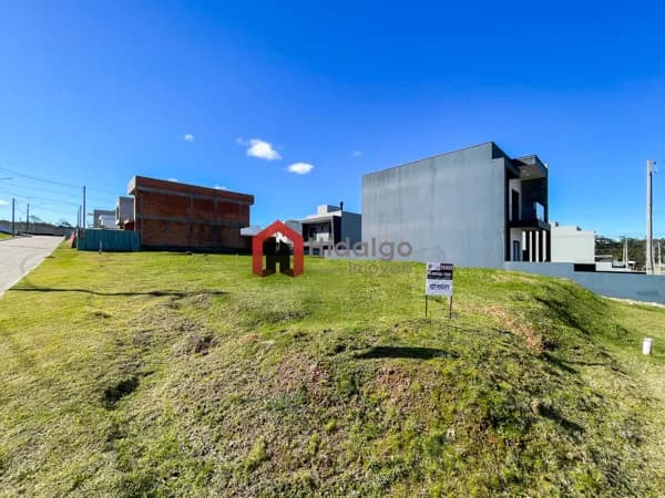 Terreno de esquina à venda no Green Caminho do Meio em Viamão/RS