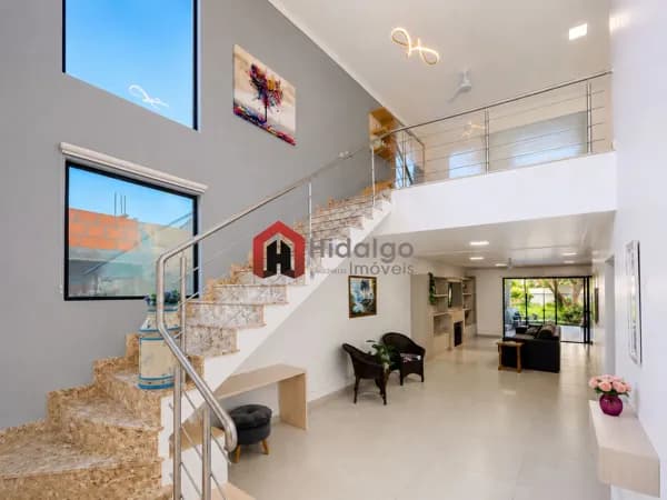 Casa com muita privacidade à venda de porteira fechada no Buena Vista em Viamão/RS.