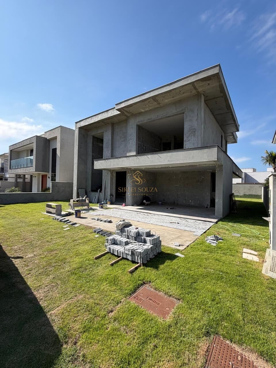 Casa Alto Padrão em condomínio fechado R$ 2.000.000,00
