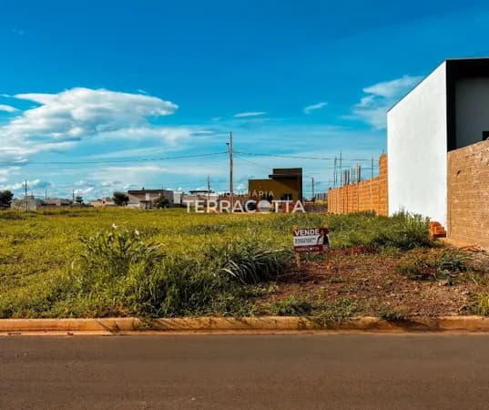 Lote/Terreno em Dourados - Vival dos Ipês
