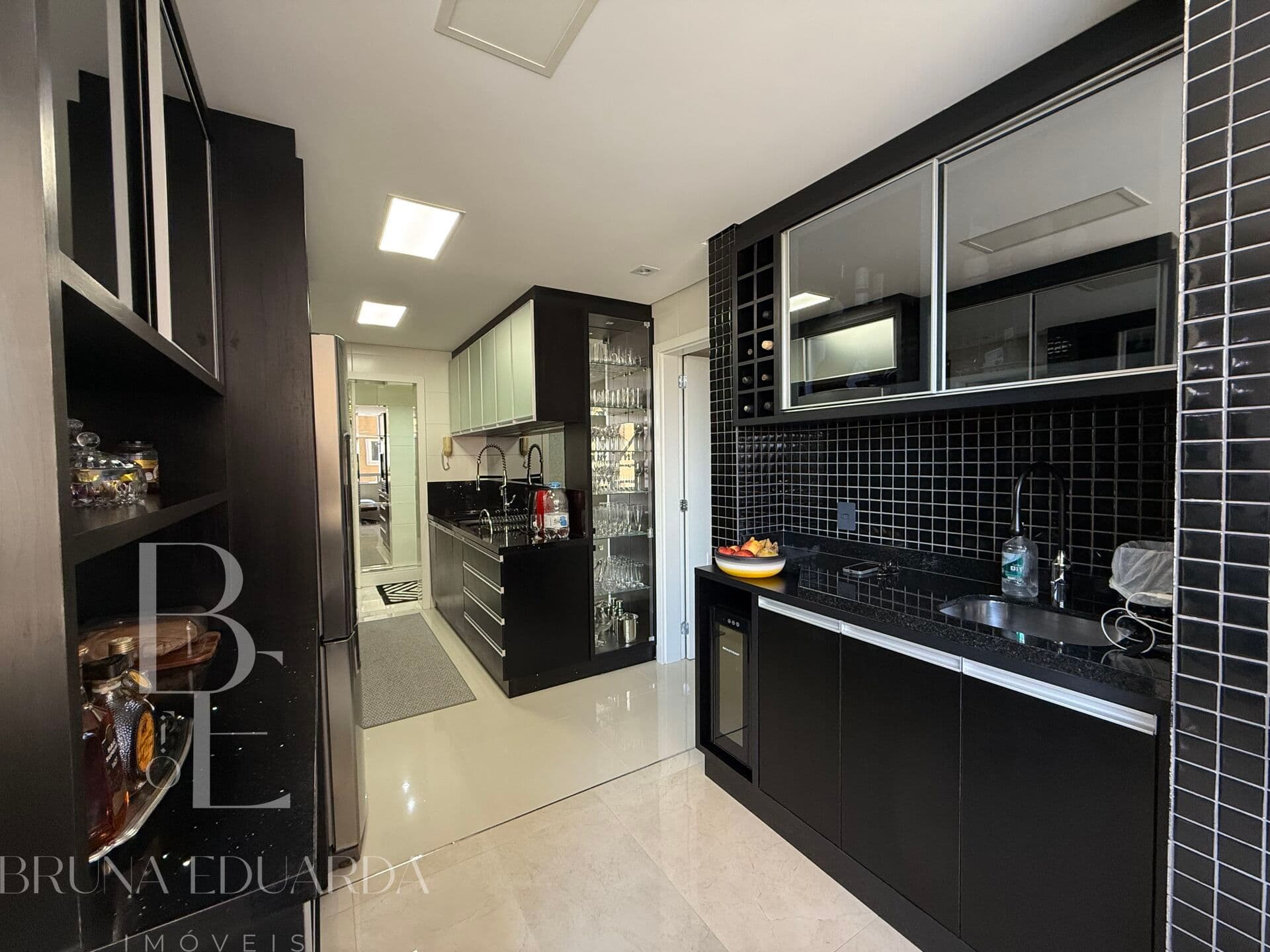 APARTAMENTO IMPECÁVEL