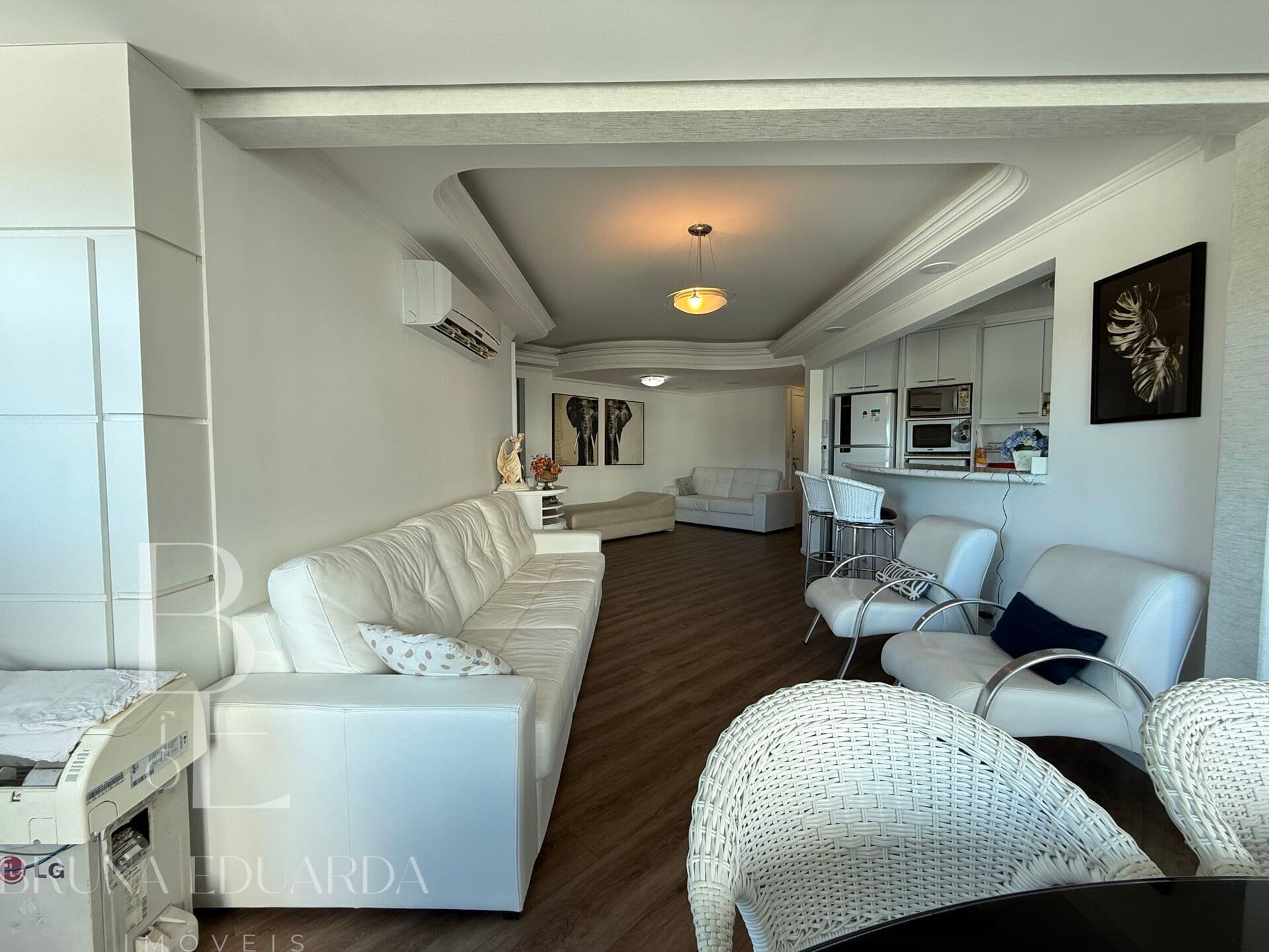 APARTAMENTO EM BANEÁRIO CAMBORIÚ