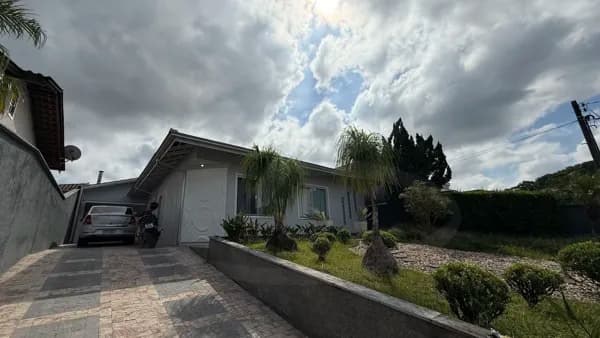Casa Plana no Bairro Glória