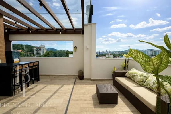 Cobertura duplex à venda no bairro Santo Antônio - Joinville/SC