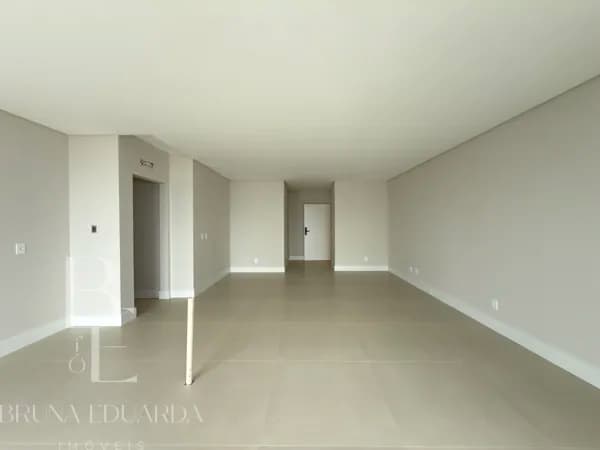 Apartamento Alto Padrão em Balneário Piçarras/SC