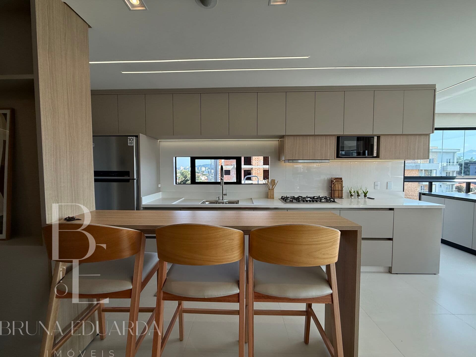 APARTAMENTO MOBILIADO
