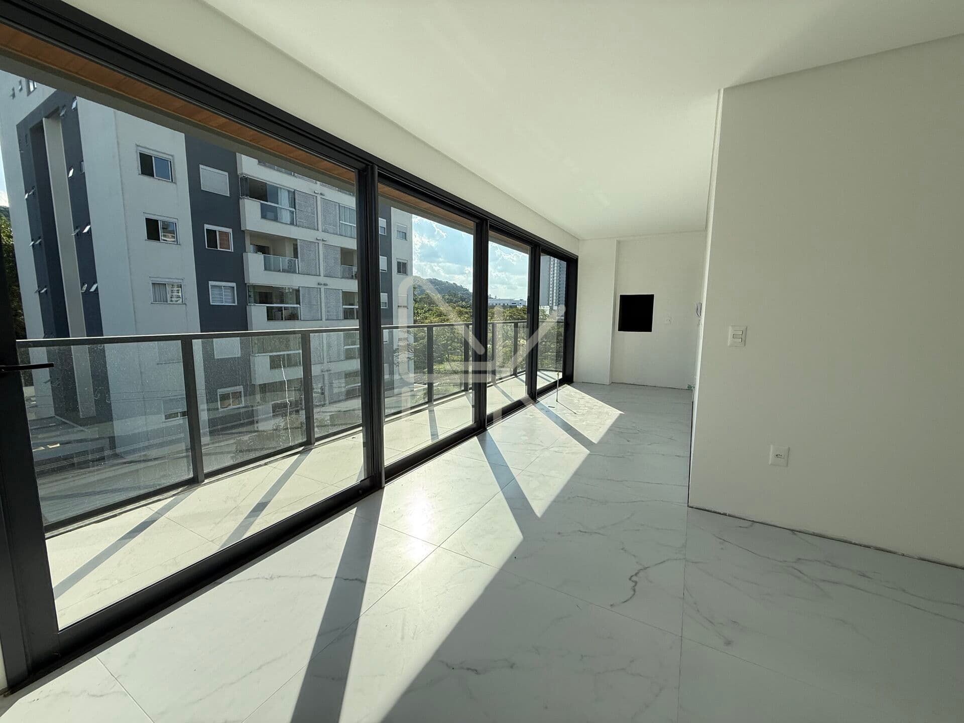 Apartamento à Venda no Atiradores | 3 Suítes | 134m² Privativos | Alto Padrão e Vista para a Área Verde