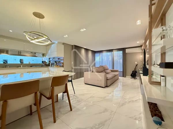 Sobrado Alto Padrão à venda no Saguaçu | 225m², 3 suítes, mobiliado, varanda gourmet e área de festas