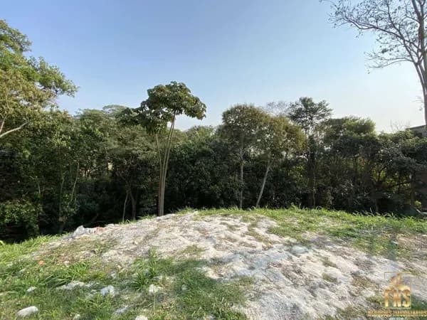 Terreno em Condomínio Residencial Fazendinha