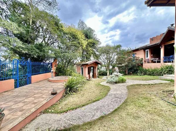 Linda Casa Térrea, Rústica e única !! Condomínio Paisagem Renoir II