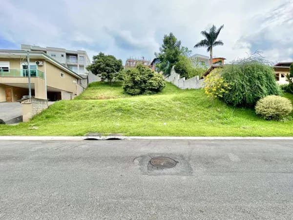Condominio Village Los Angeles - Km 26 Rod Raposo Tavares, - sentido SP