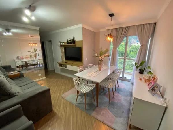 Apartamento Na Granja Viana, ótima localização!