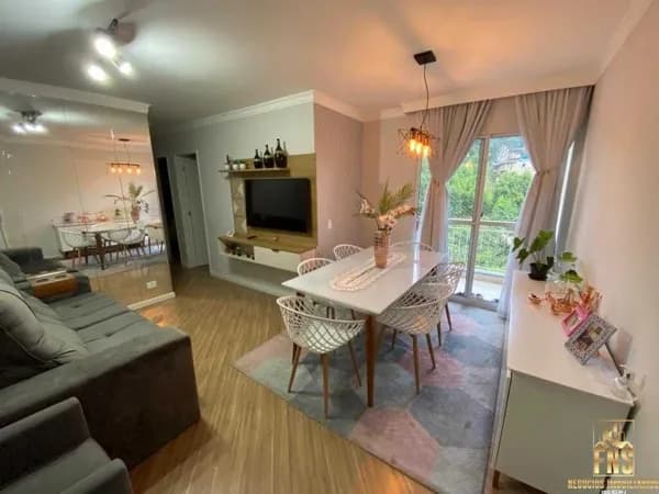 Apartamento Na Granja Viana, ótima localização!