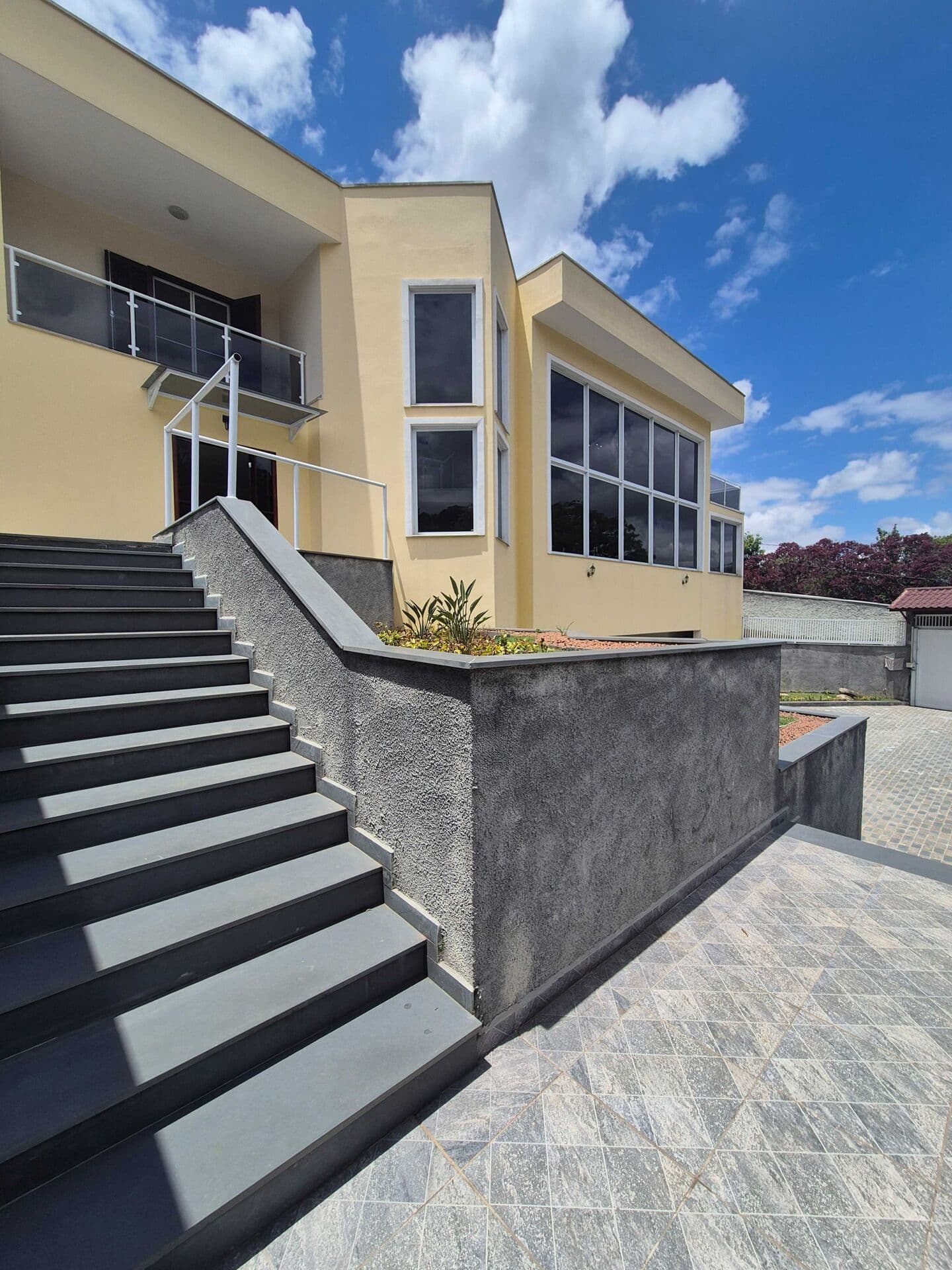 Casa Nova Impecável Para Locação/Fazendinha