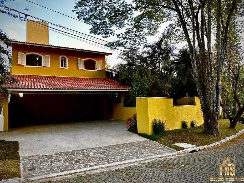 Residência de Alto Padrão no Forest Hills com Condição Especial por Tempo Limitado