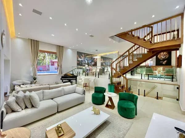 Casa Alto Padrão em Chácara dos Lagos, Carapicuíba/SP