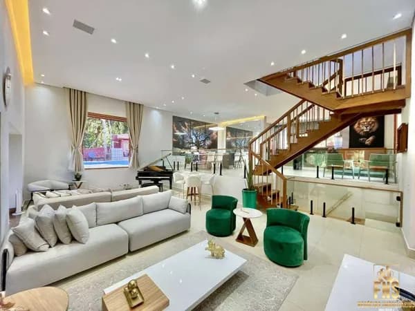 Casa Alto Padrão em Chácara dos Lagos, Carapicuíba/SP