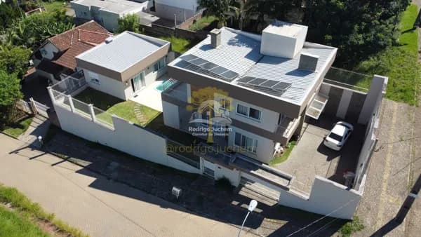 Sobrado à venda no bairro Campestre em São Leopoldo/RS