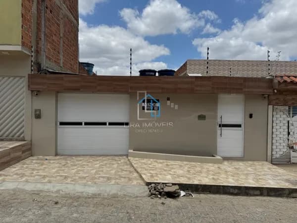 Casa em Cidade Jardim, Caruaru/PE