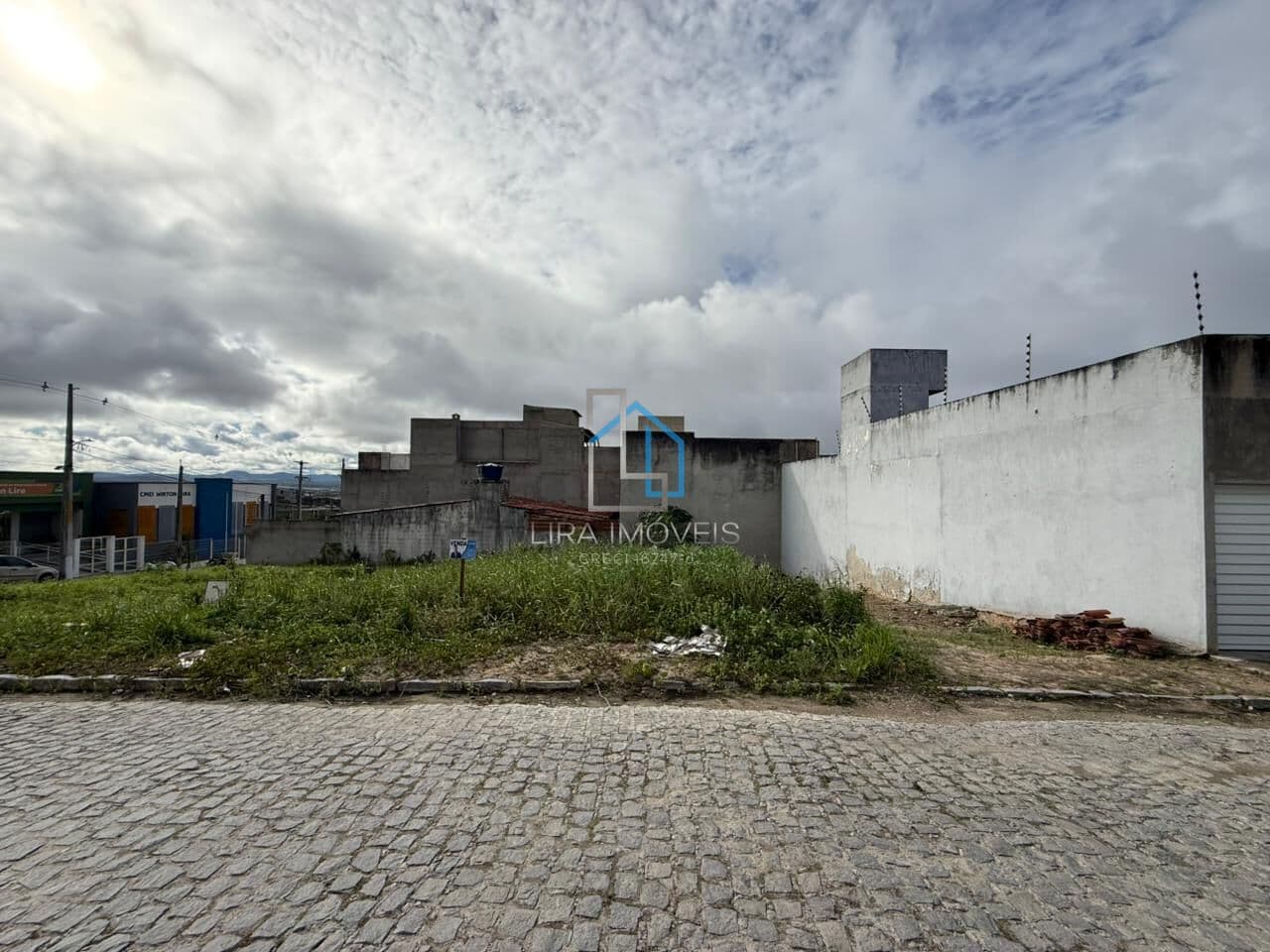 Lote/Terreno em Caruaru - Cidade Alta
