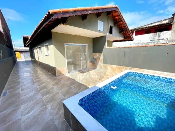 Casa á venda Bairro Loty Itanhaém com 2 quartos e Psicina