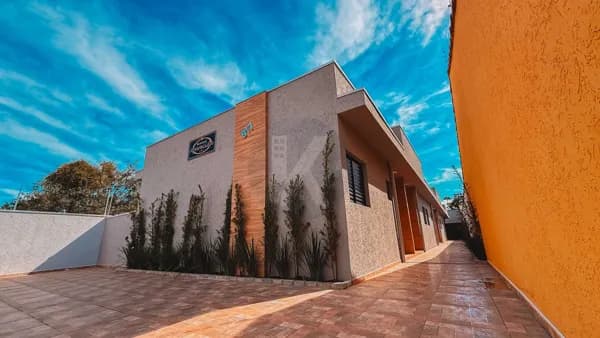 Casa em Itanhaém com piscina 700 metros da praia