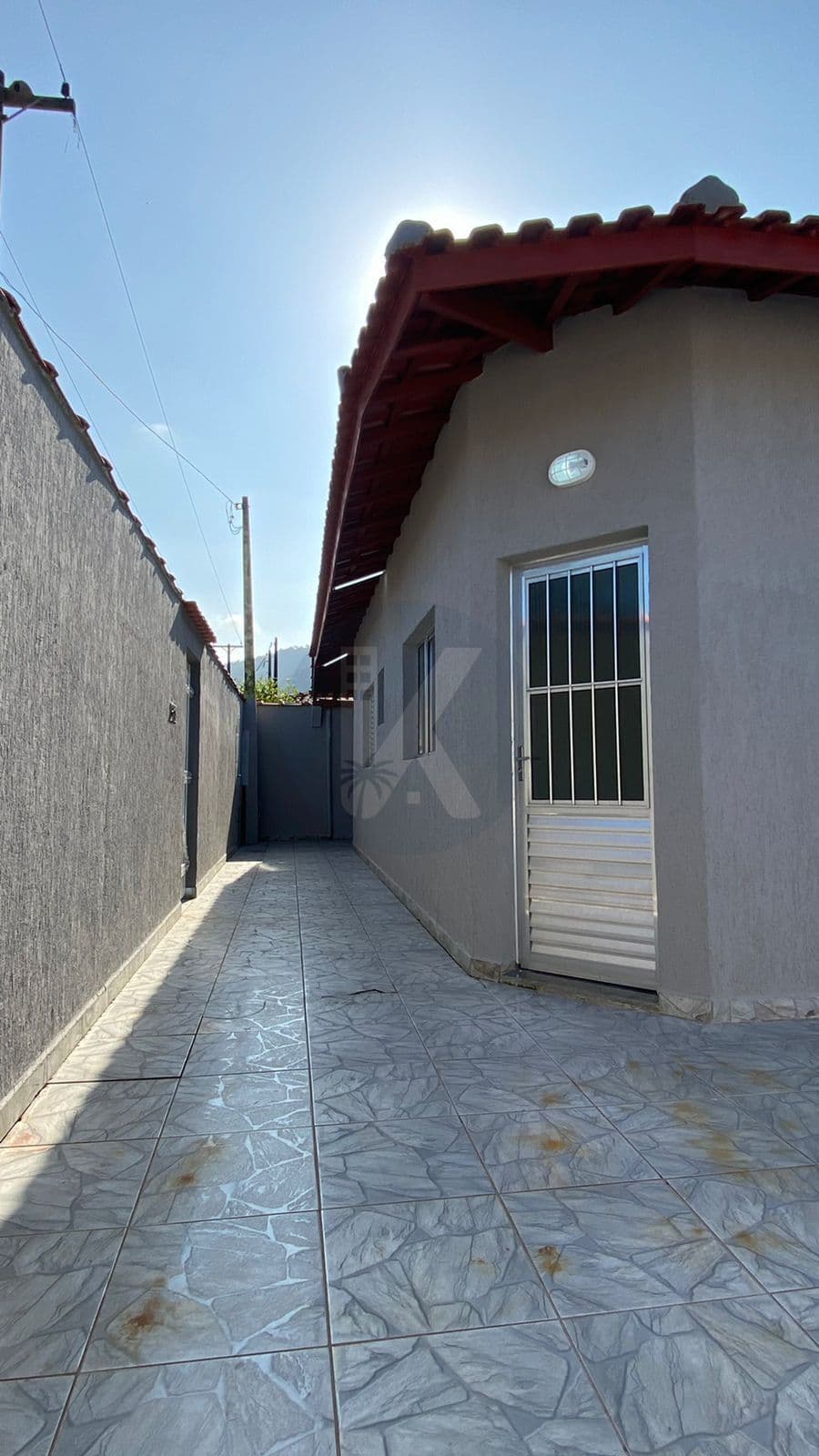 Casa á Venda em Itanhaém 2 quartos com churrasqueira proximo ao mar