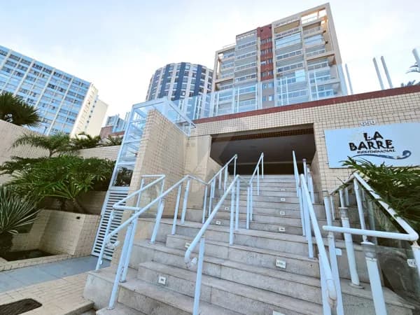 Apartamento Alto Padrão á venda em Itanhaém