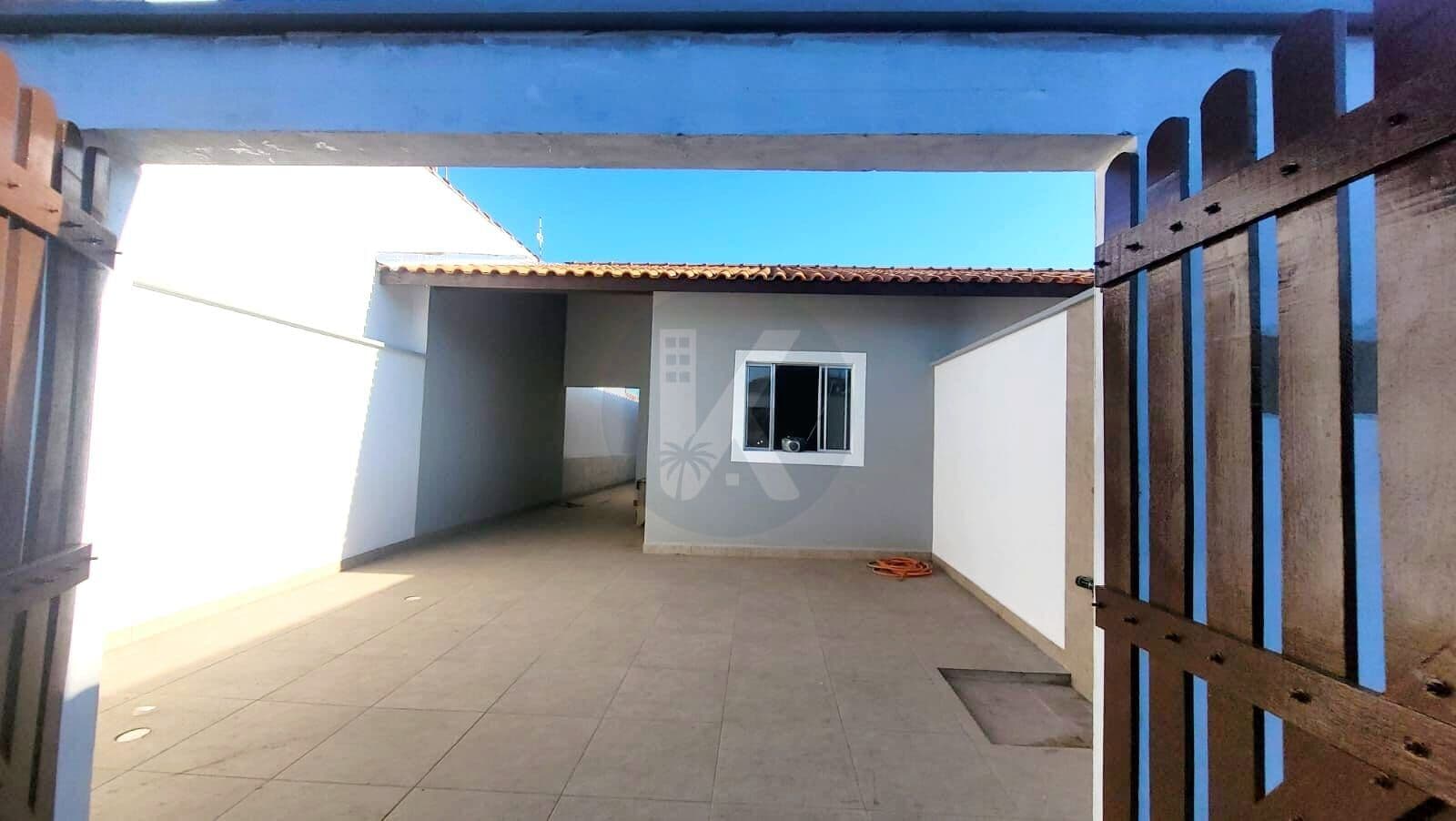 Casa á venda em Itanhaém com 2 quartos bairro otimo