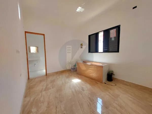 Casa a Venda em Itanhaém com piscina e churrasqueira