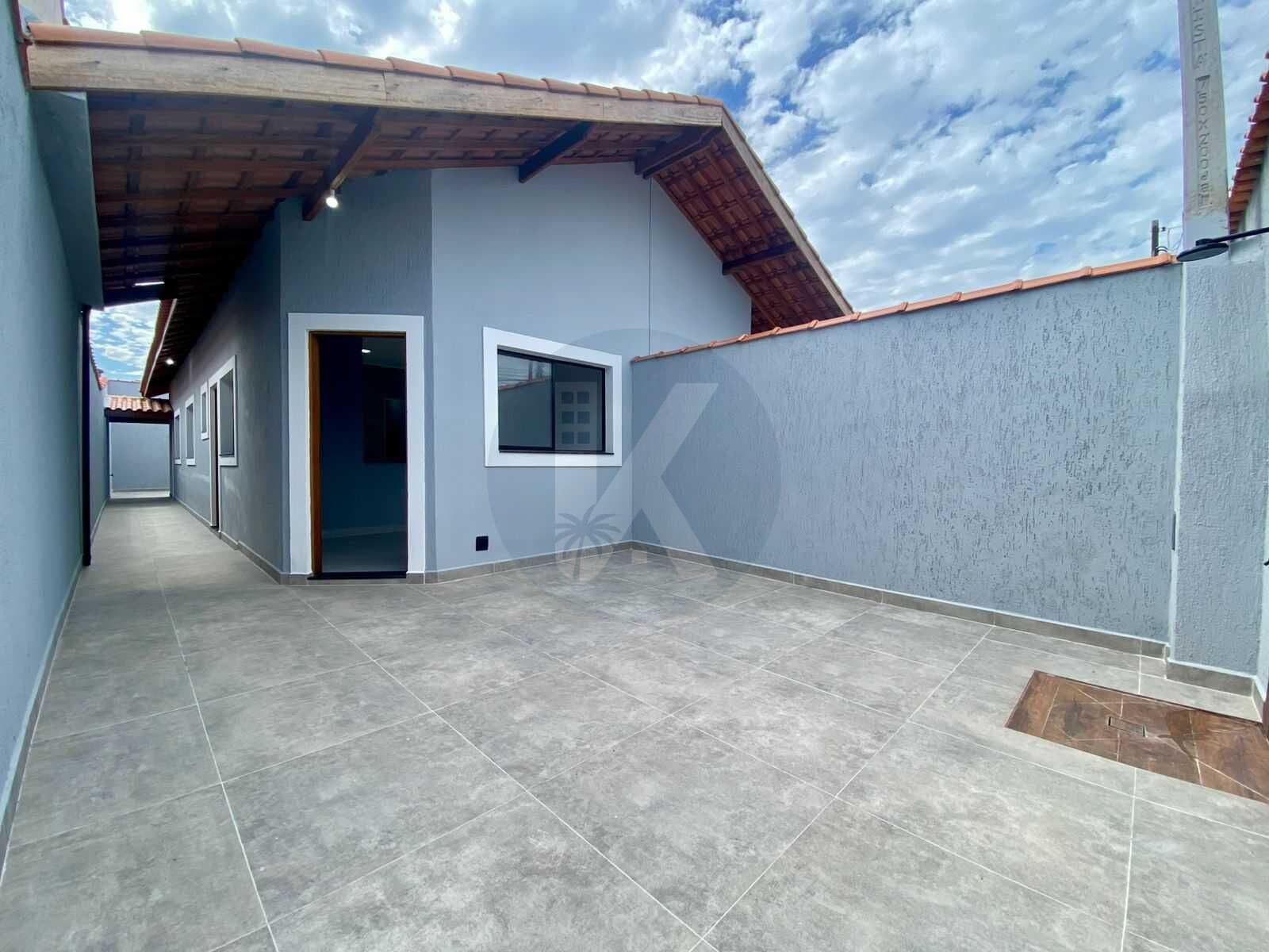 Casa a Venda em Itanhaem com Churrasqueira pronta para morar