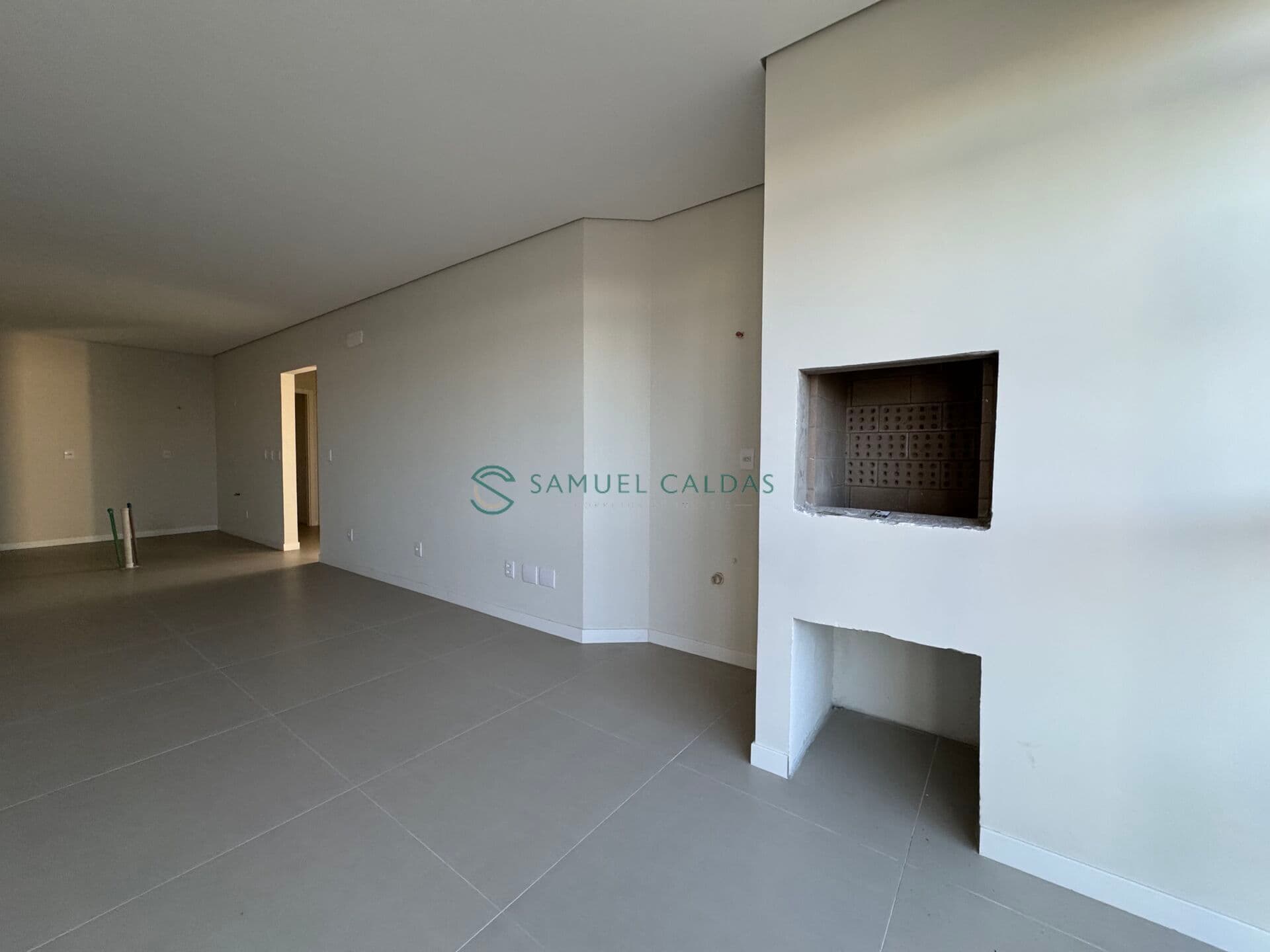 Apartamento Alto Padrão em Mar Grosso, Laguna/SC