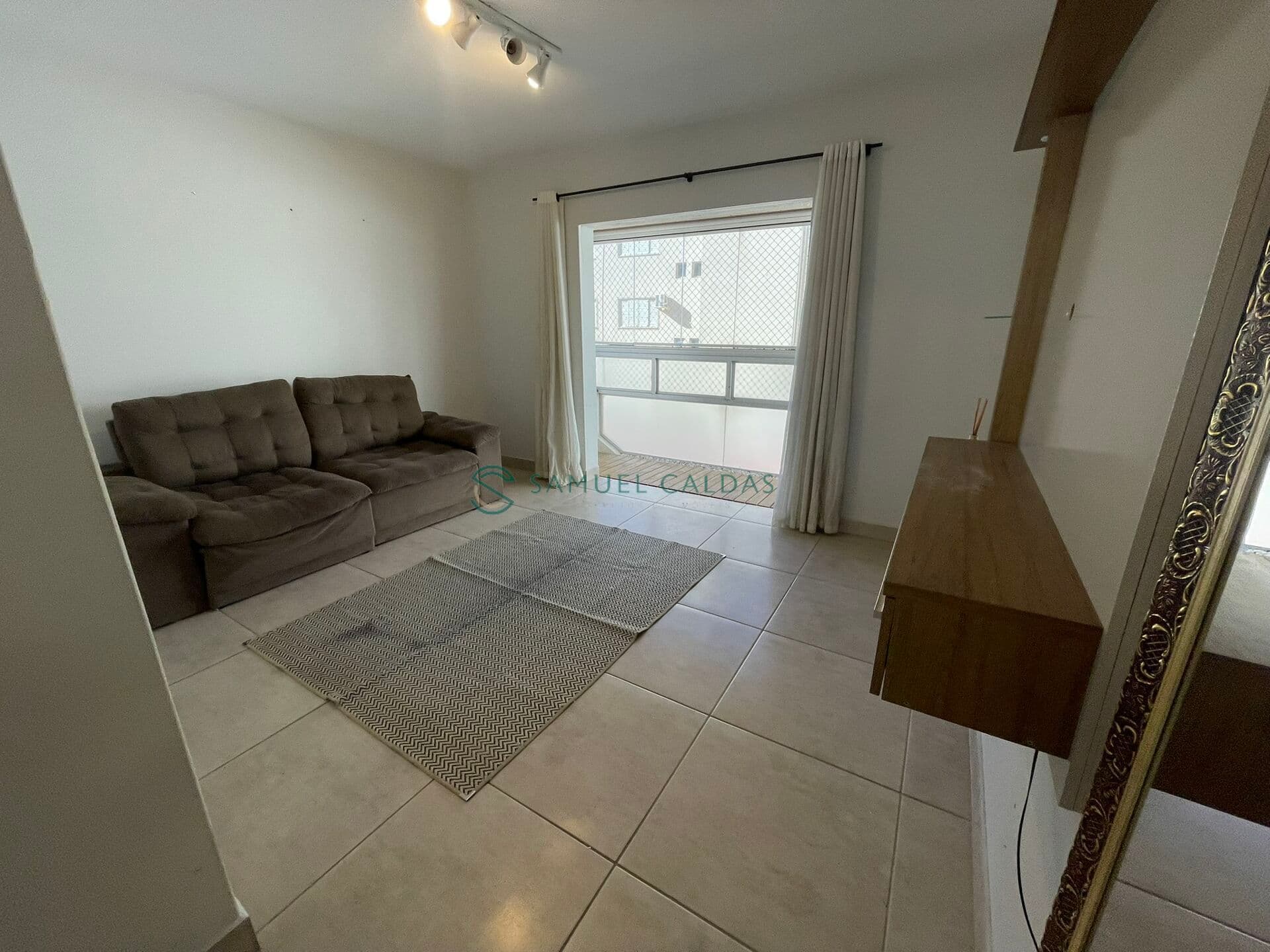 Apartamento 3 Quartos a 150m do Mar – Edifício Halley, Mar Grosso