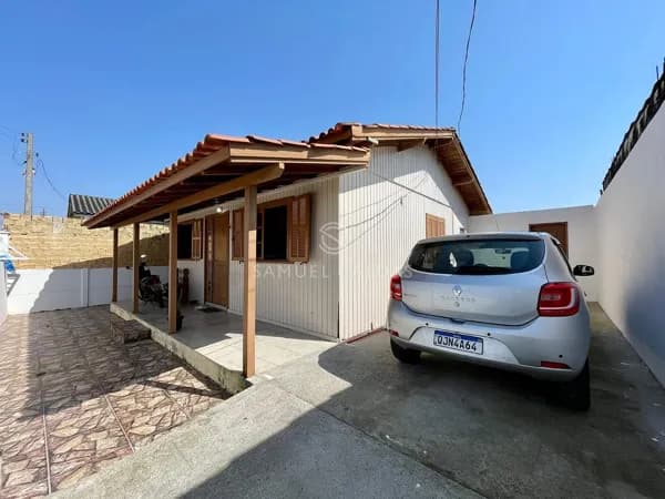 Casa à venda no bairro Progresso em Laguna/SC