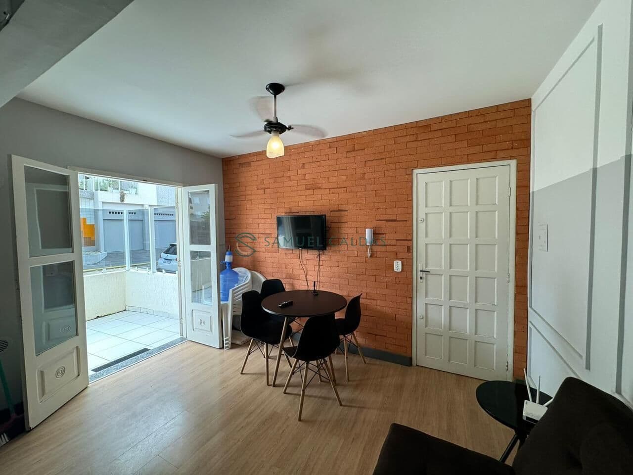 Apartamento Studio em Mar Grosso, Laguna/SC